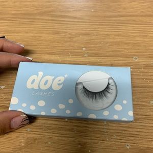 Doe Lashes